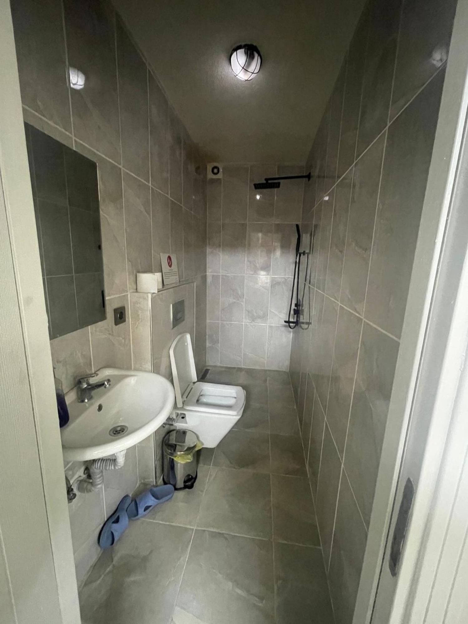 Grand Bella Vista Hostel Istanbul Bagian luar foto