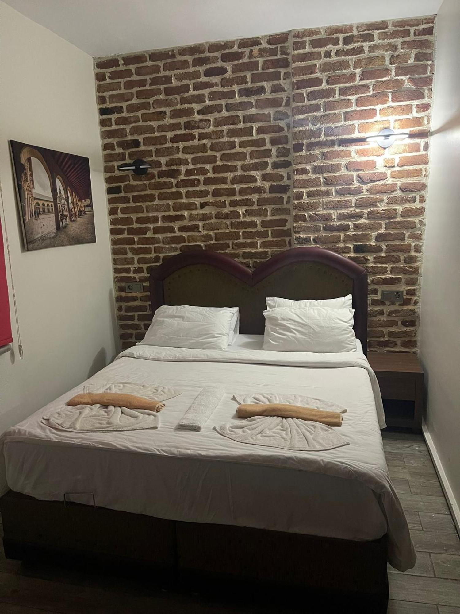 Grand Bella Vista Hostel Istanbul Bagian luar foto