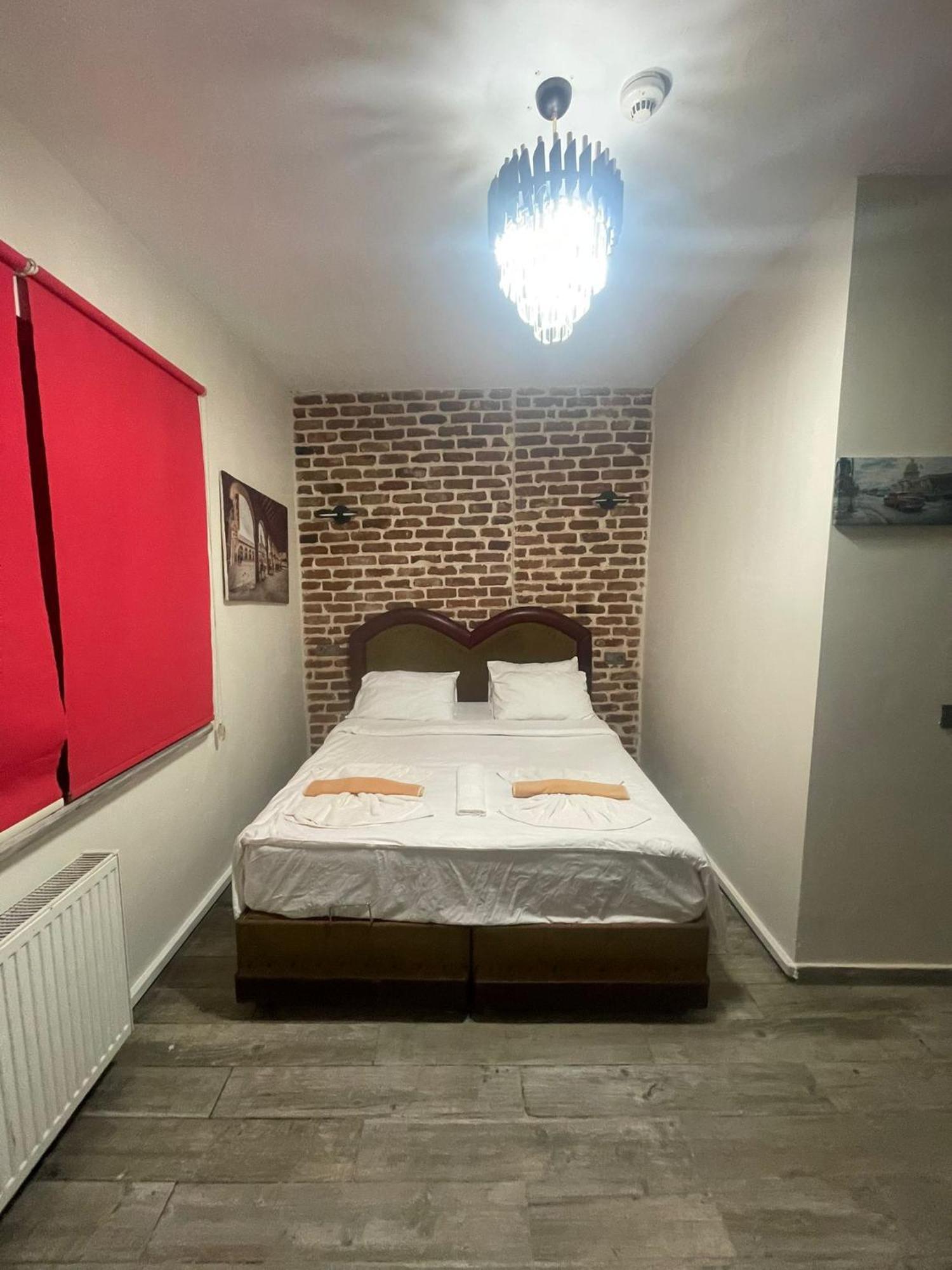 Grand Bella Vista Hostel Istanbul Bagian luar foto